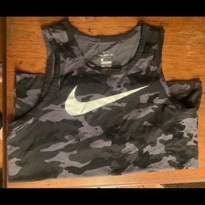 Lot of Mens Activewear- Size Large